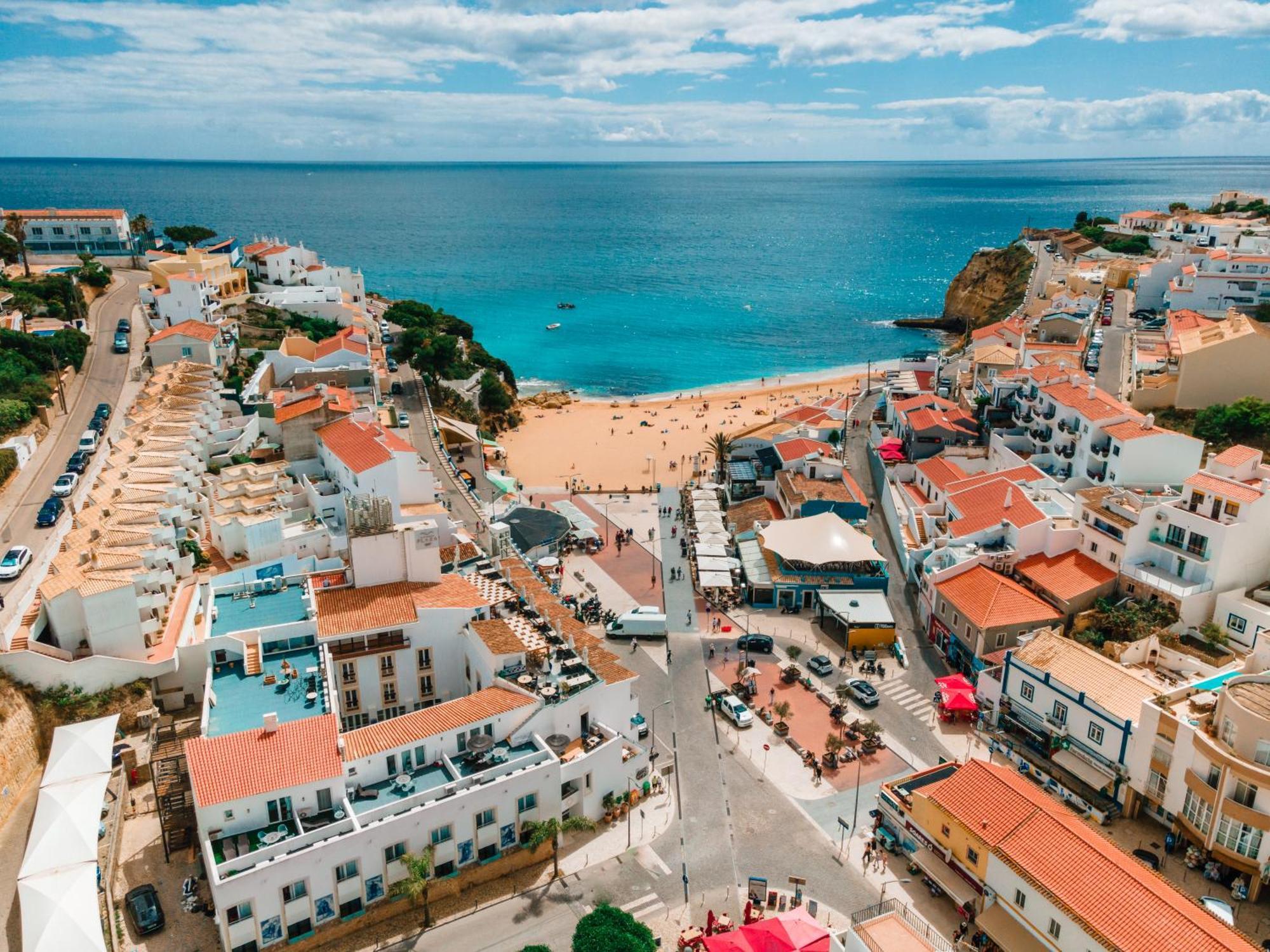 Hotel Carvoeiro Plaza Exterior photo